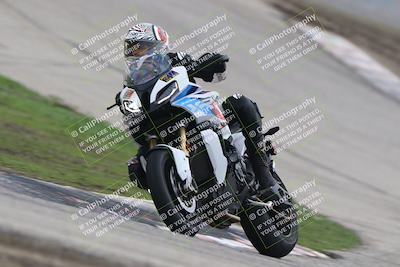 media/Nov-29-2025-TrackDaz (Sat) [[10ae2d9bce]]/A Group/Session 3 (Outside Grapevine)/